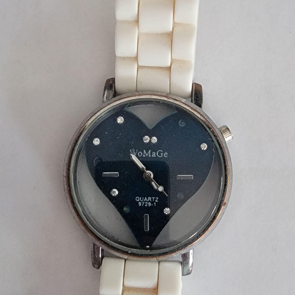 WoMaGe Womens Watch Black Heart Dial Silver White Silicone Quartz Gemmed 9729-1